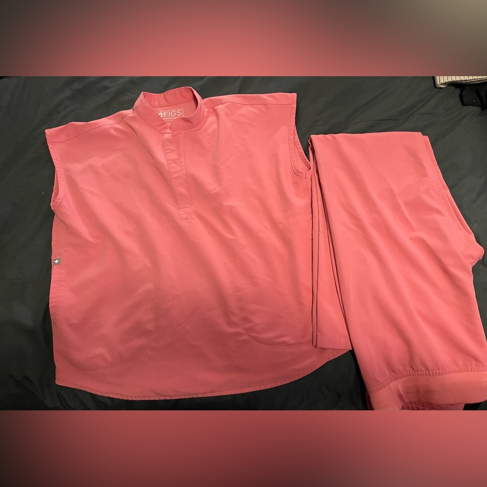 Figs Set of scrubs size small